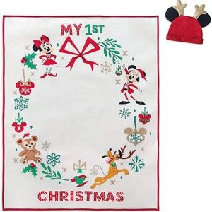NWT Disney Holiday Blanket Set